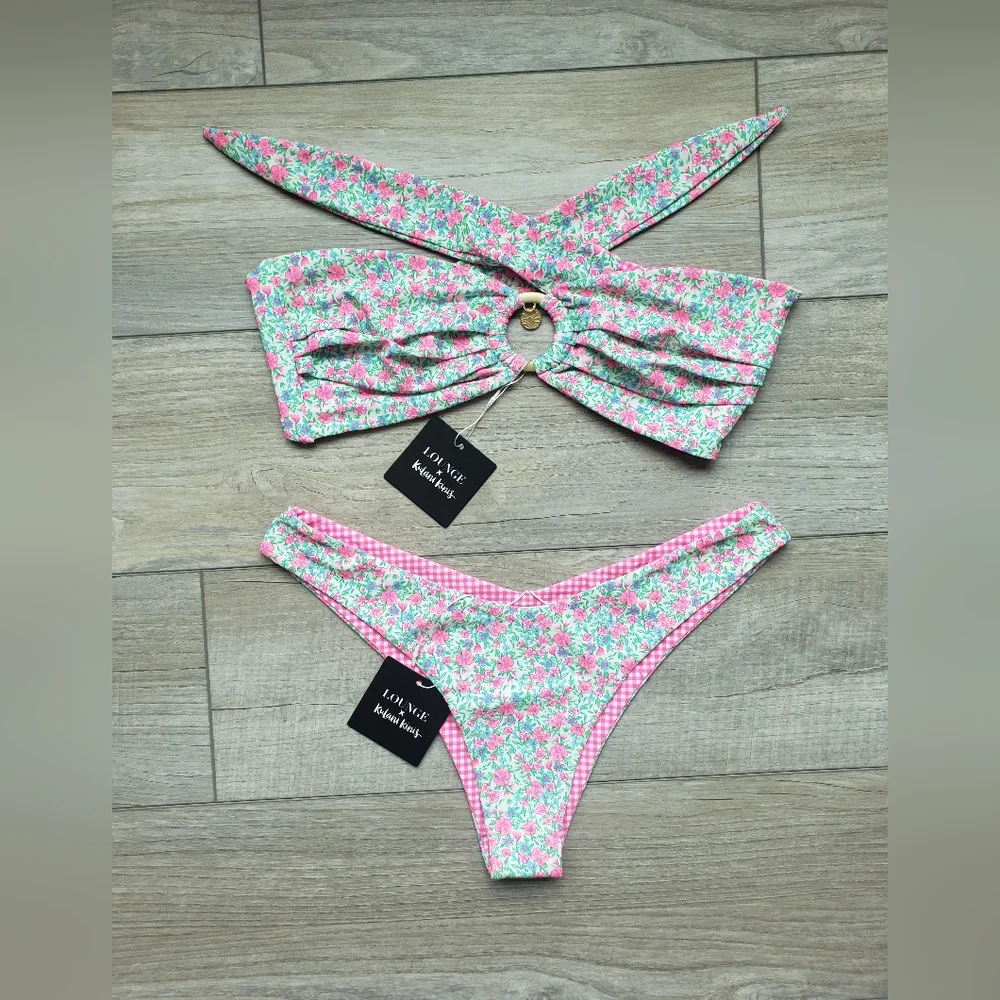 Kulani Kinis Floral Bikini Set - Picture 1 of 7